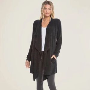 BAREFOOT DREAMS CozyChic Lite Drape Front Wrap Cardigan in Carbon (S/M)